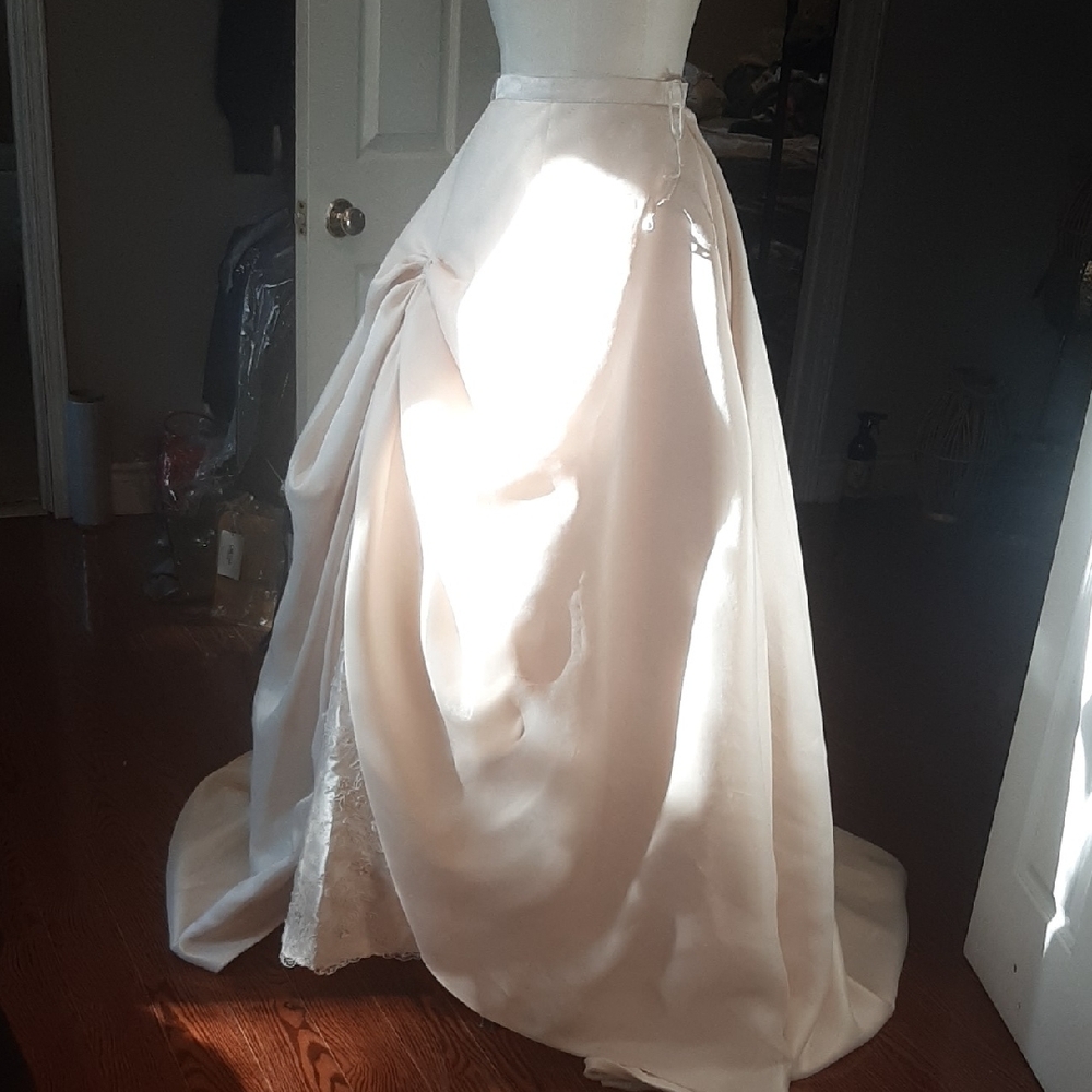 Elegant Cream Bridal Skirt